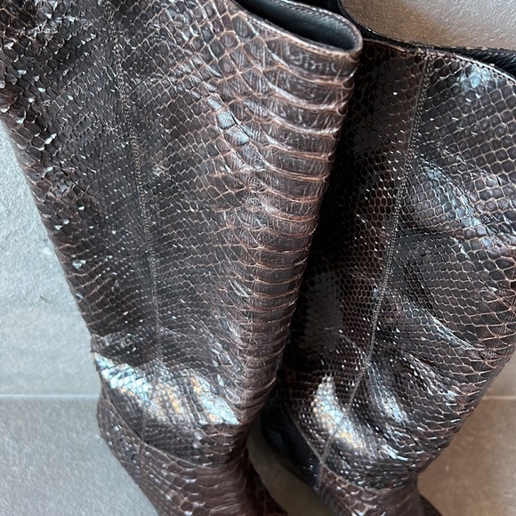 Barbara Bui never worn snake skin insane beautiful boots- 2 inch heel - pristine - Picture 3 of 13